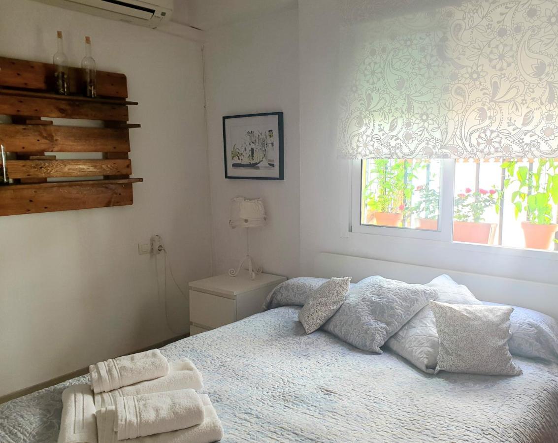 Apto. Planta Baja Y Cochera Barrio San Basilio