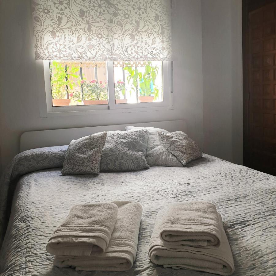 Apto. Planta Baja Y Cochera Barrio San Basilio * Cordoba
